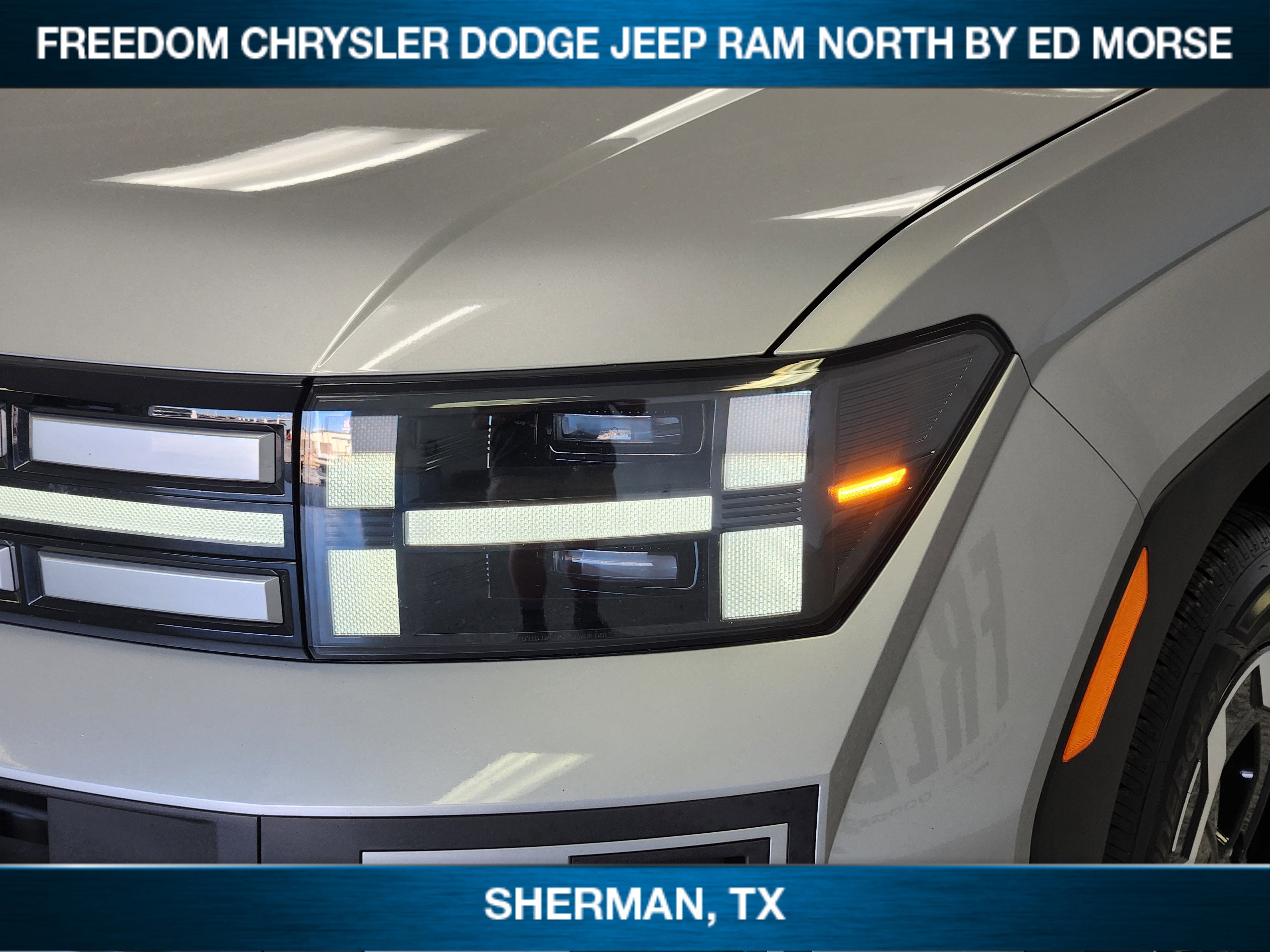 Used 2025 Hyundai Santa Fe SEL image 5