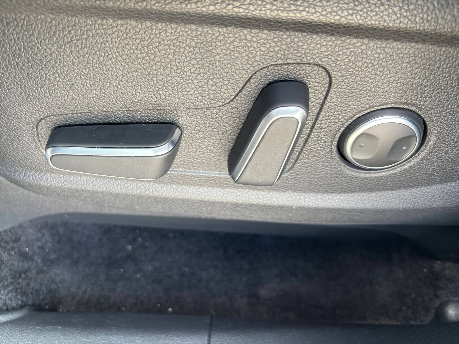 Used 2024 Hyundai Palisade SEL FWD image 22