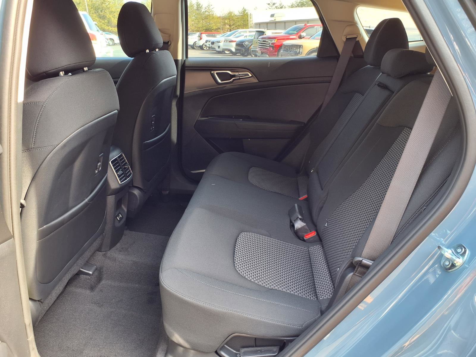 New 2026 Kia Sportage S image 4