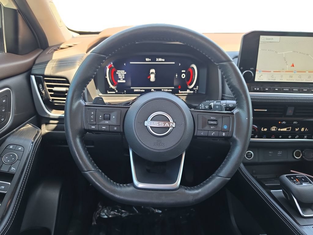 Used 2023 Nissan Rogue Platinum w/ Platinum Premium Package FWD image 14