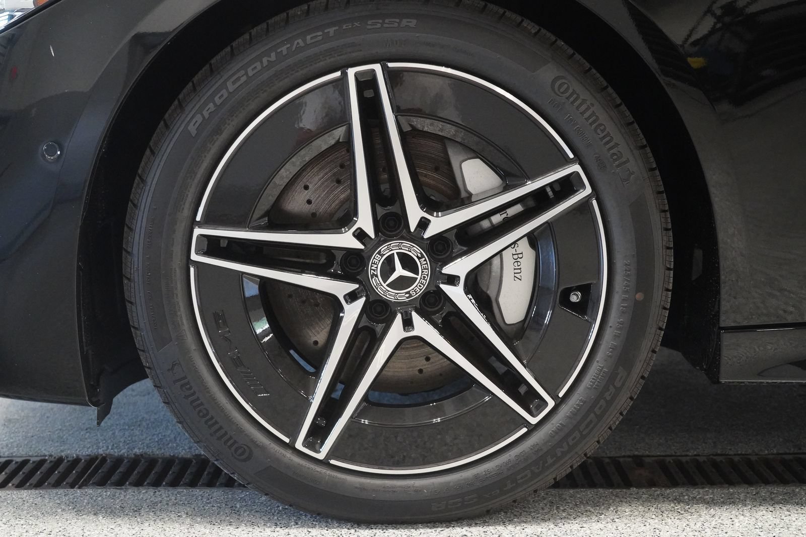 New 2026 Mercedes-Benz C 300 4MATIC Sedan image 11