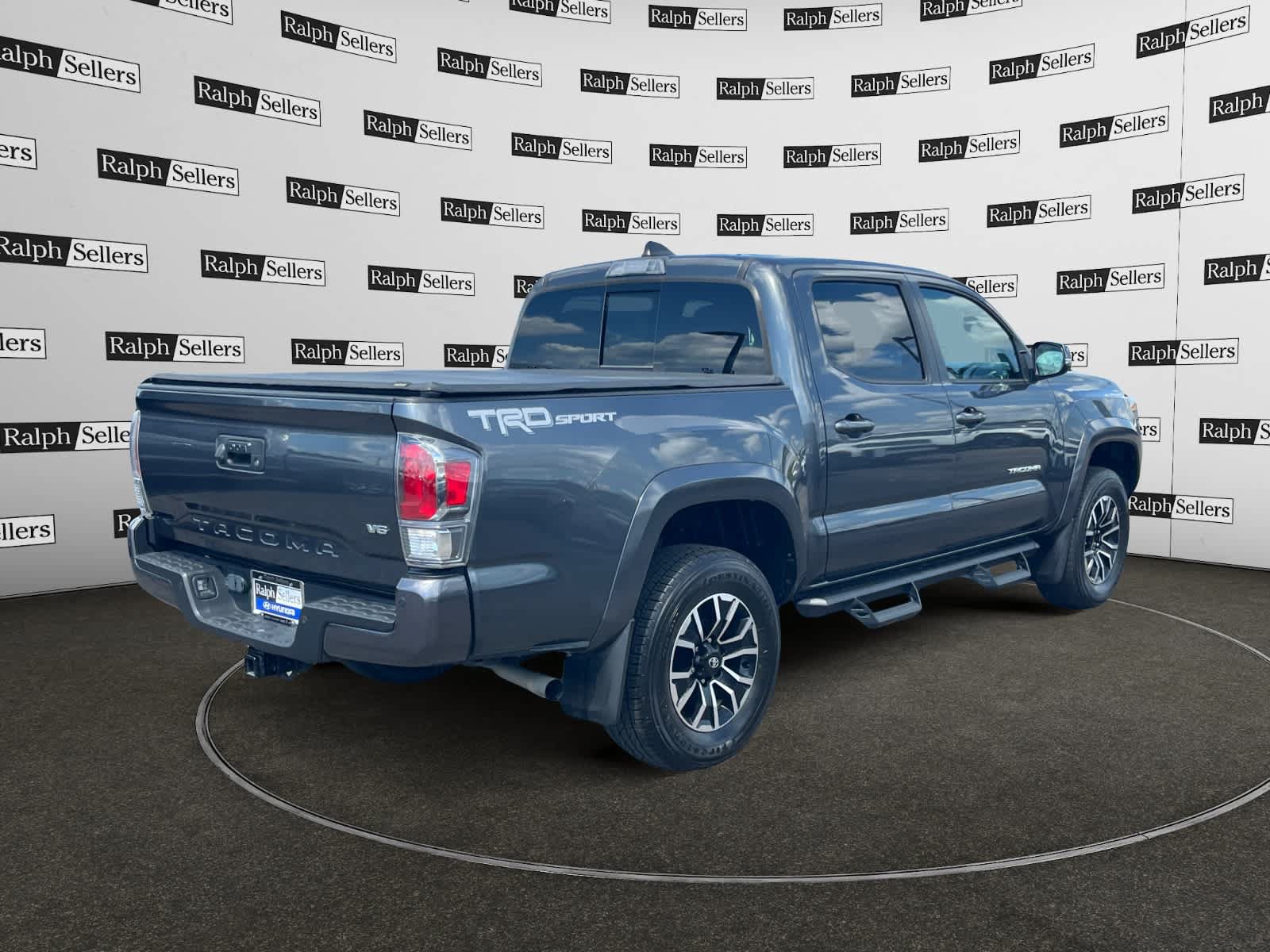 Used 2023 Toyota Tacoma TRD Sport w/ Technology Package RWD image 6