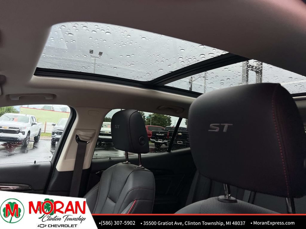 Certified 2023 Buick Envision Essence w/ Sport Touring Package AWD/4WD image 19