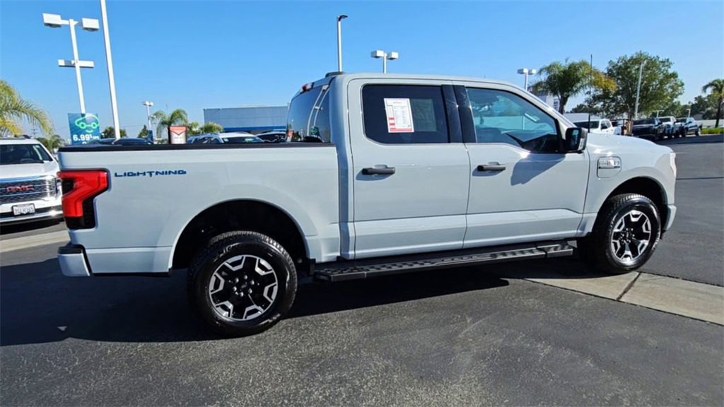 Used 2023 Ford F150 Lightning XLT image 2