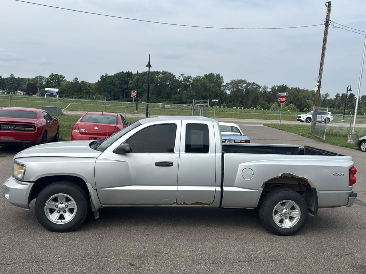 Used 2010 Dodge Dakota SXT AWD/4WD image 8
