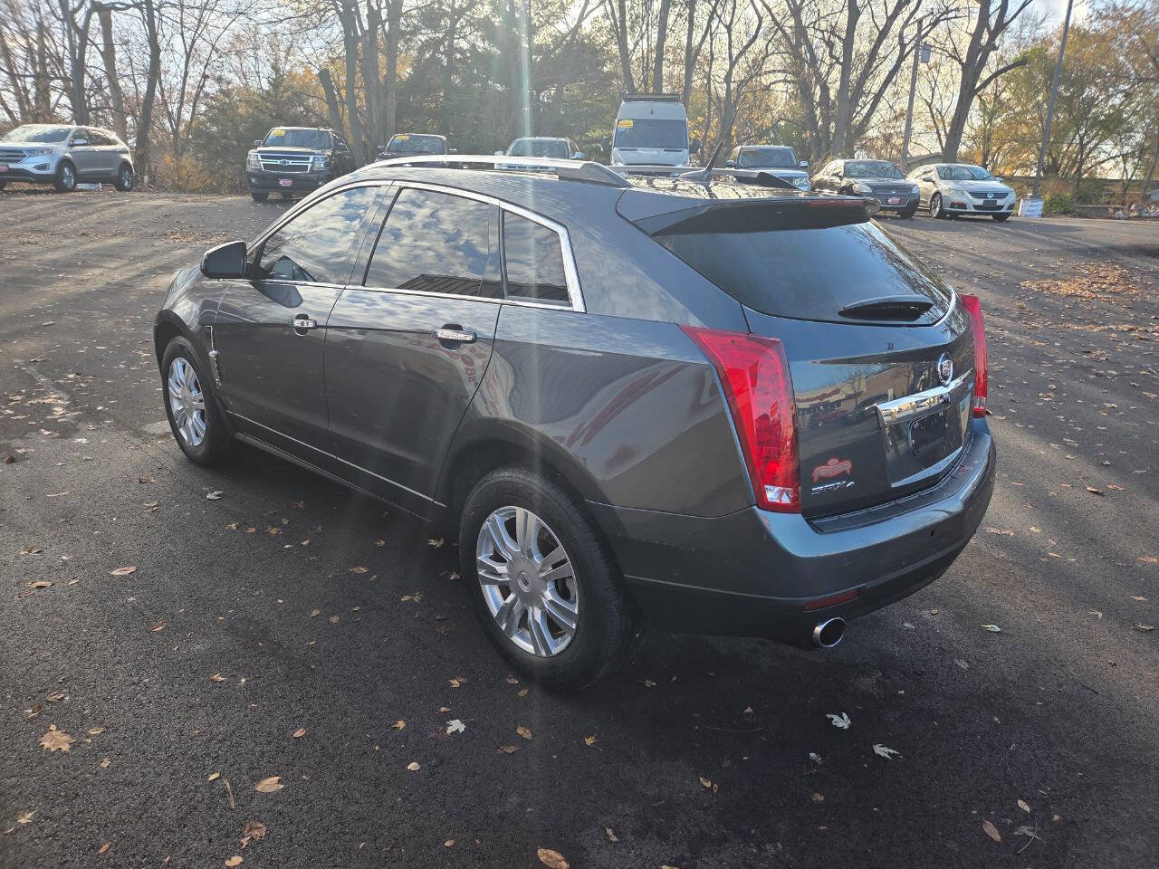 Used 2011 Cadillac SRX Luxury image 5