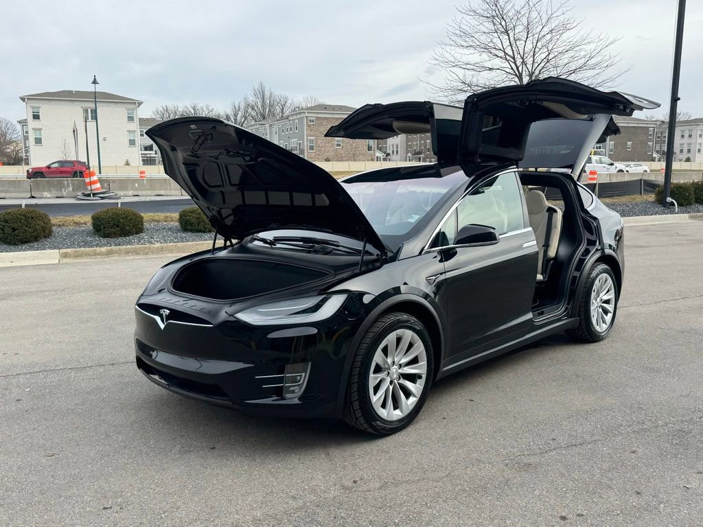 Used 2020 Tesla Model X Long Range image 53