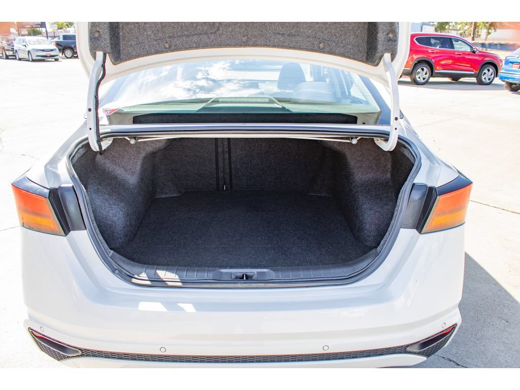 Used 2022 Nissan Altima 2.5 SV AWD/4WD image 12