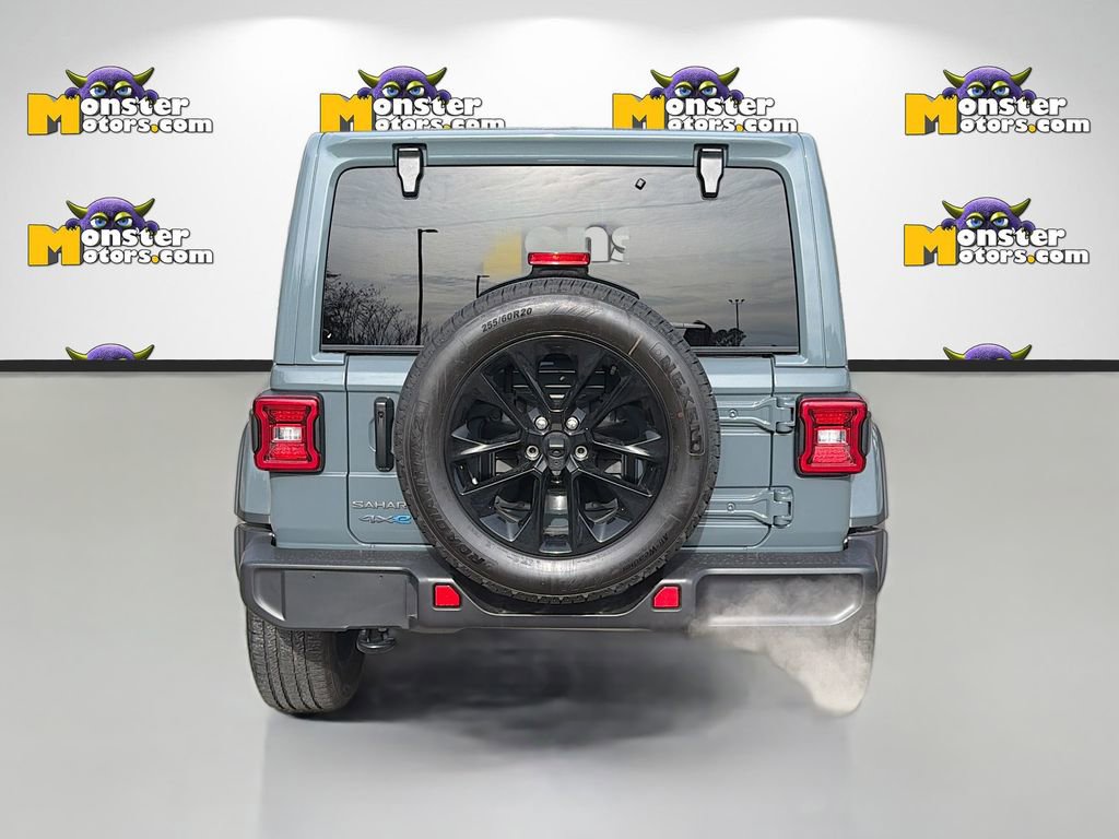 Used 2025 Jeep Wrangler Unlimited Sahara image 6