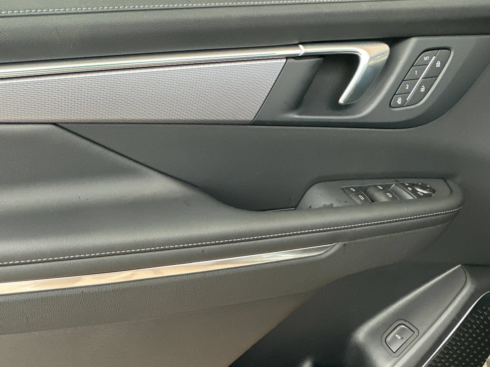 New 2026 Buick Enclave Sport Touring w/ Power Package FWD image 11