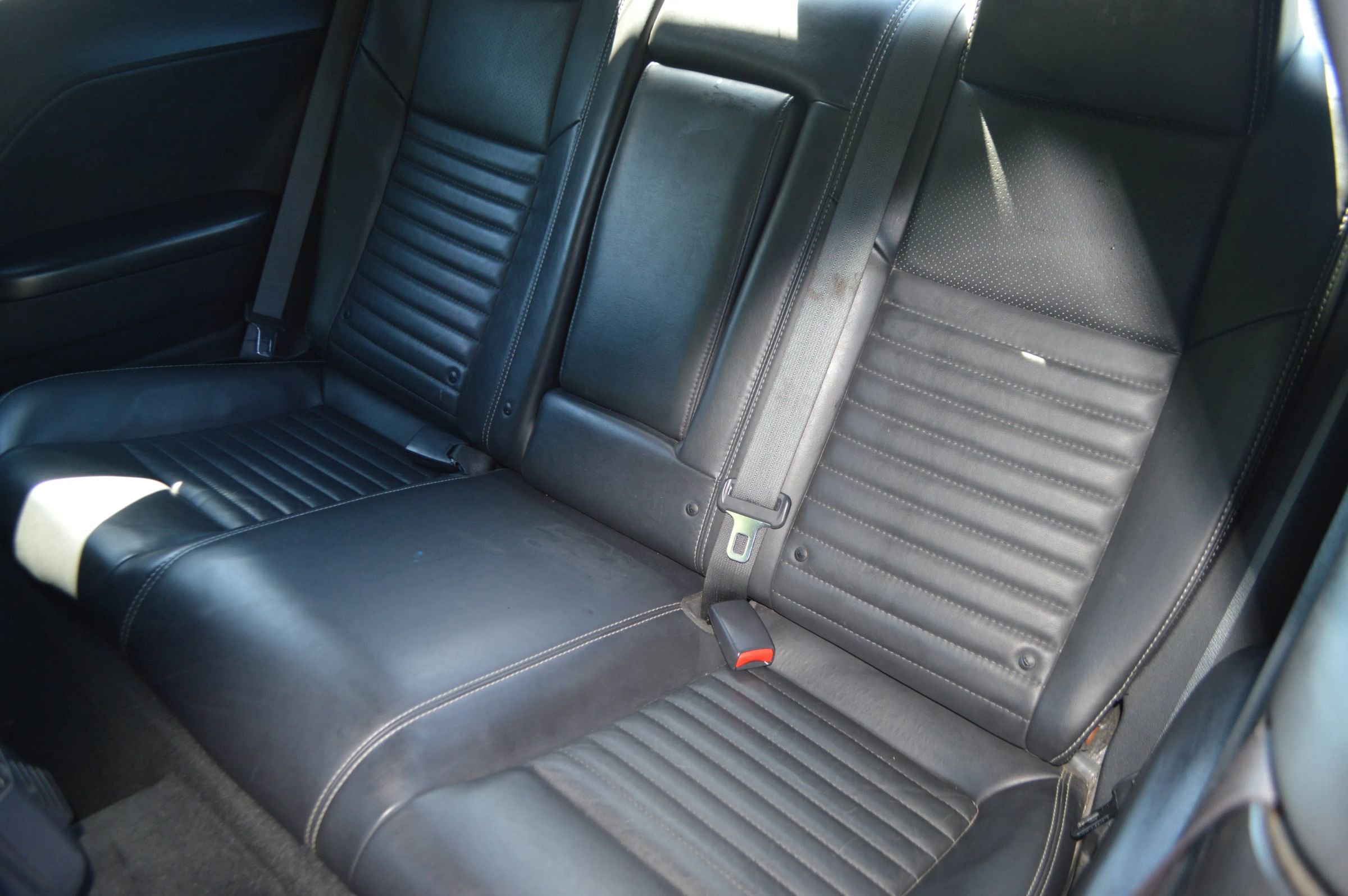 Used 2014 Dodge Challenger SXT Plus RWD image 16
