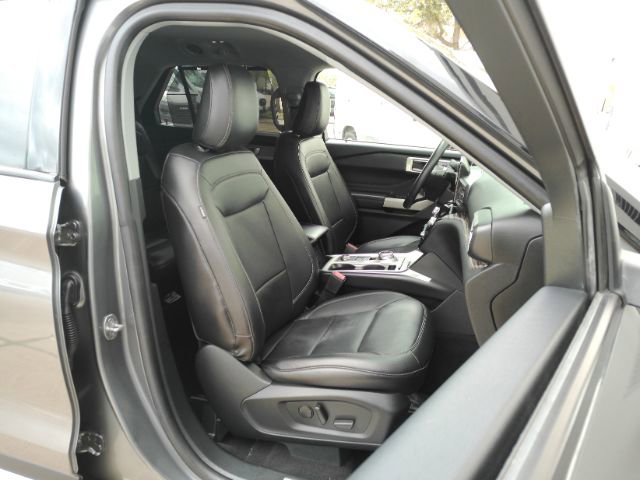 Used 2024 Ford Explorer Limited image 23