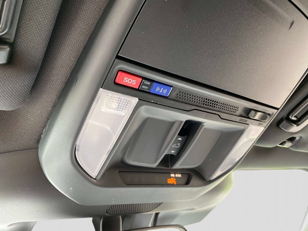 Certified 2025 Subaru Forester Premium AWD/4WD image 31