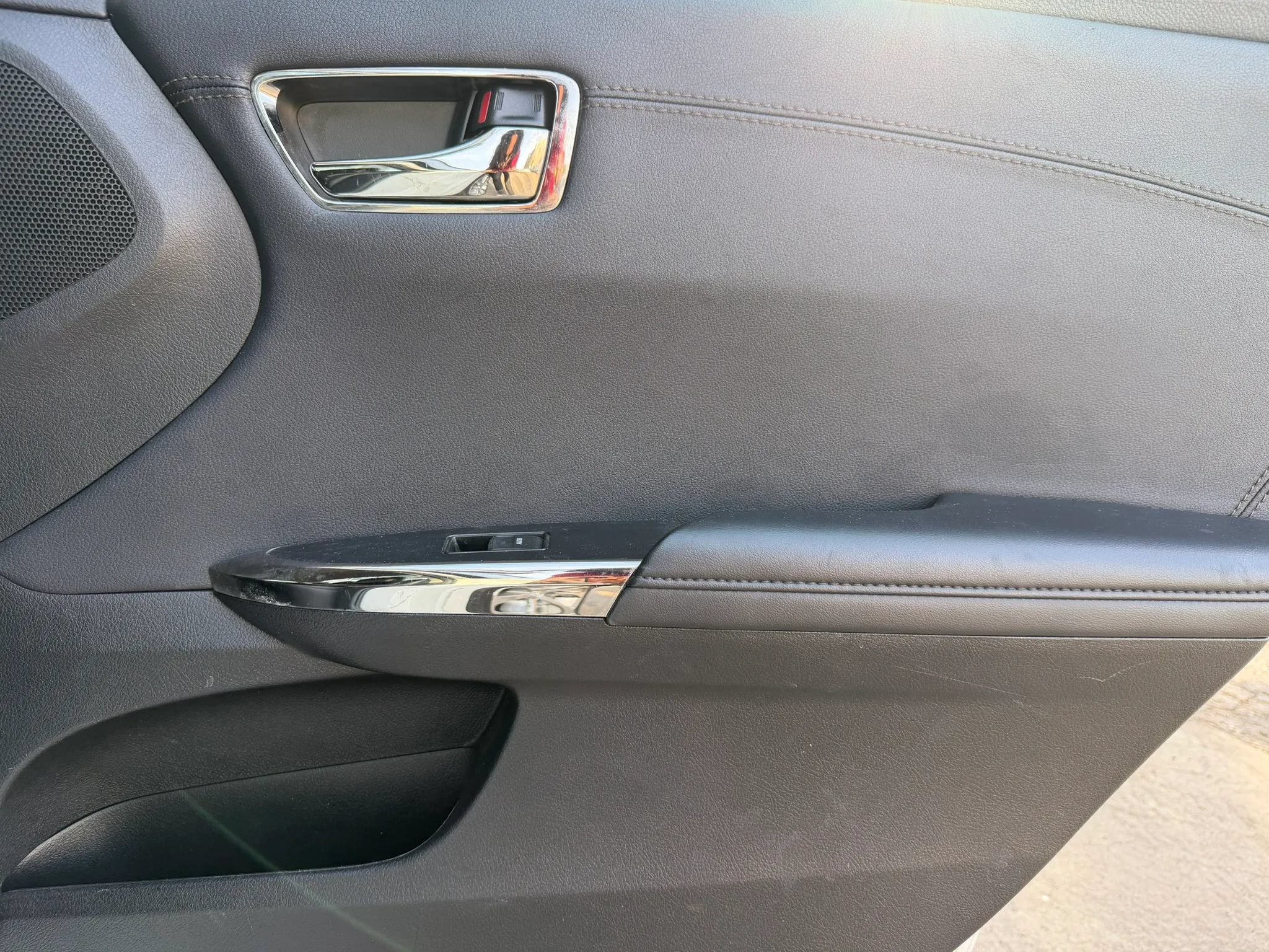Used 2015 Toyota Avalon XLE Touring FWD image 9