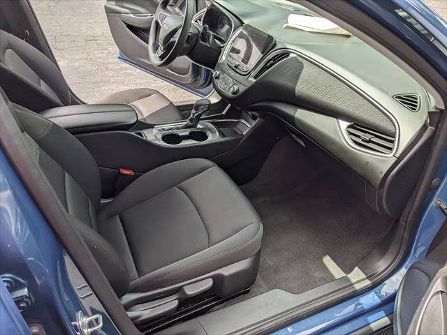 Used 2024 Chevrolet Malibu LT FWD image 15