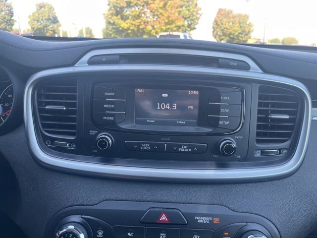 Used 2016 Kia Sorento LX image 20