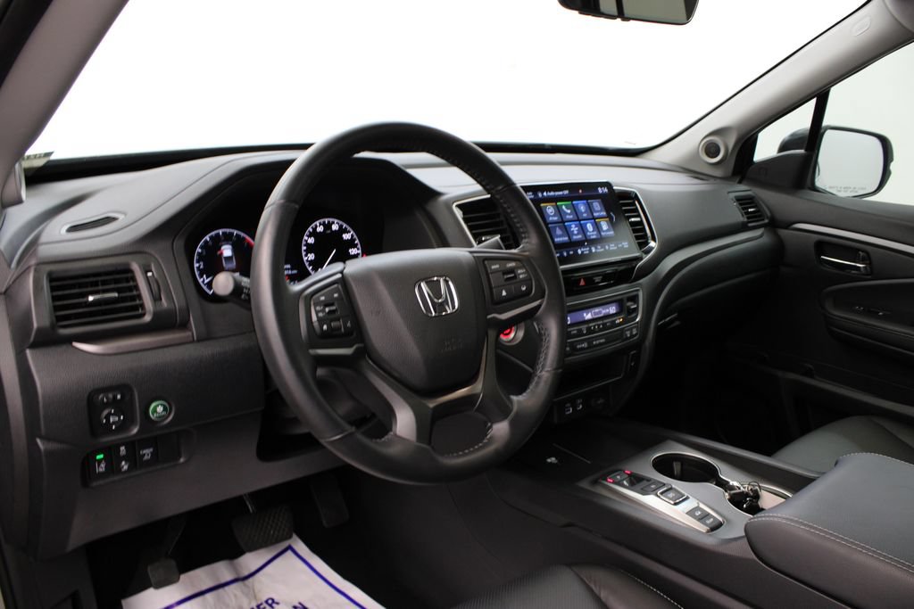 Used 2025 Honda Ridgeline RTL image 16