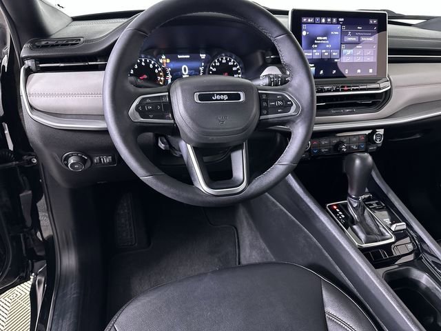 Used 2024 Jeep Compass Limited image 21