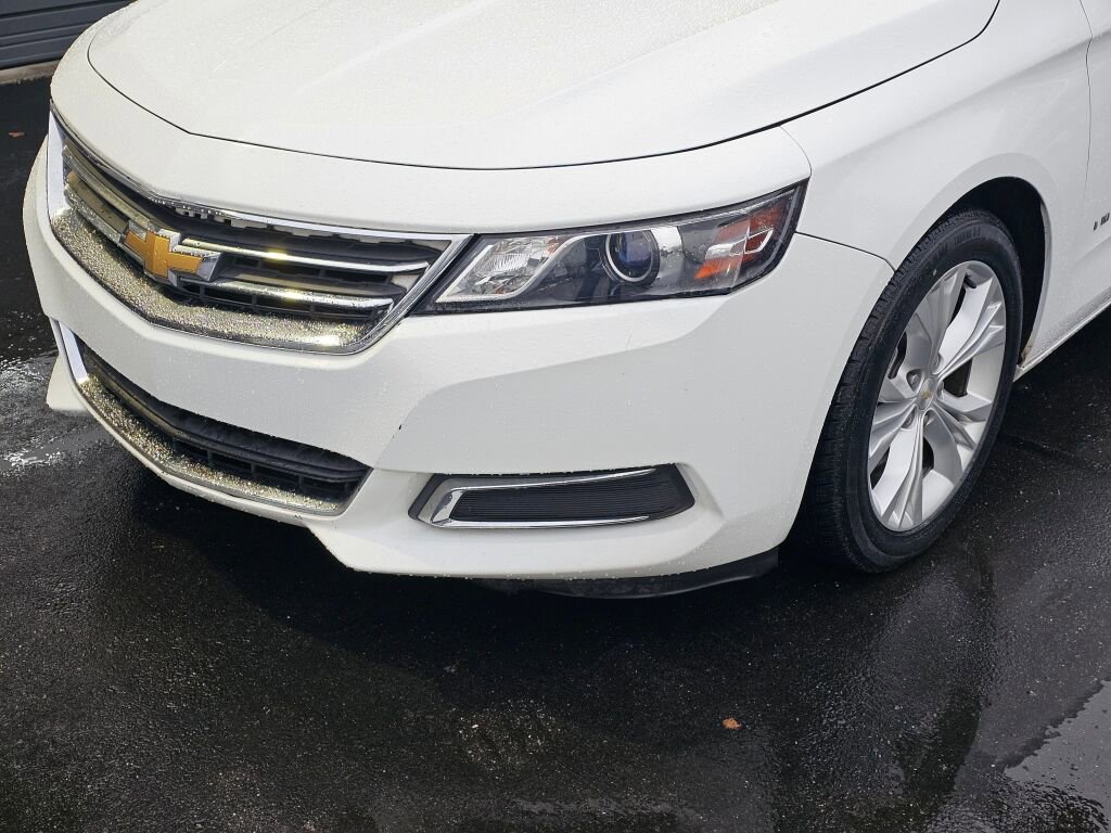 Used 2015 Chevrolet Impala LT FWD image 10