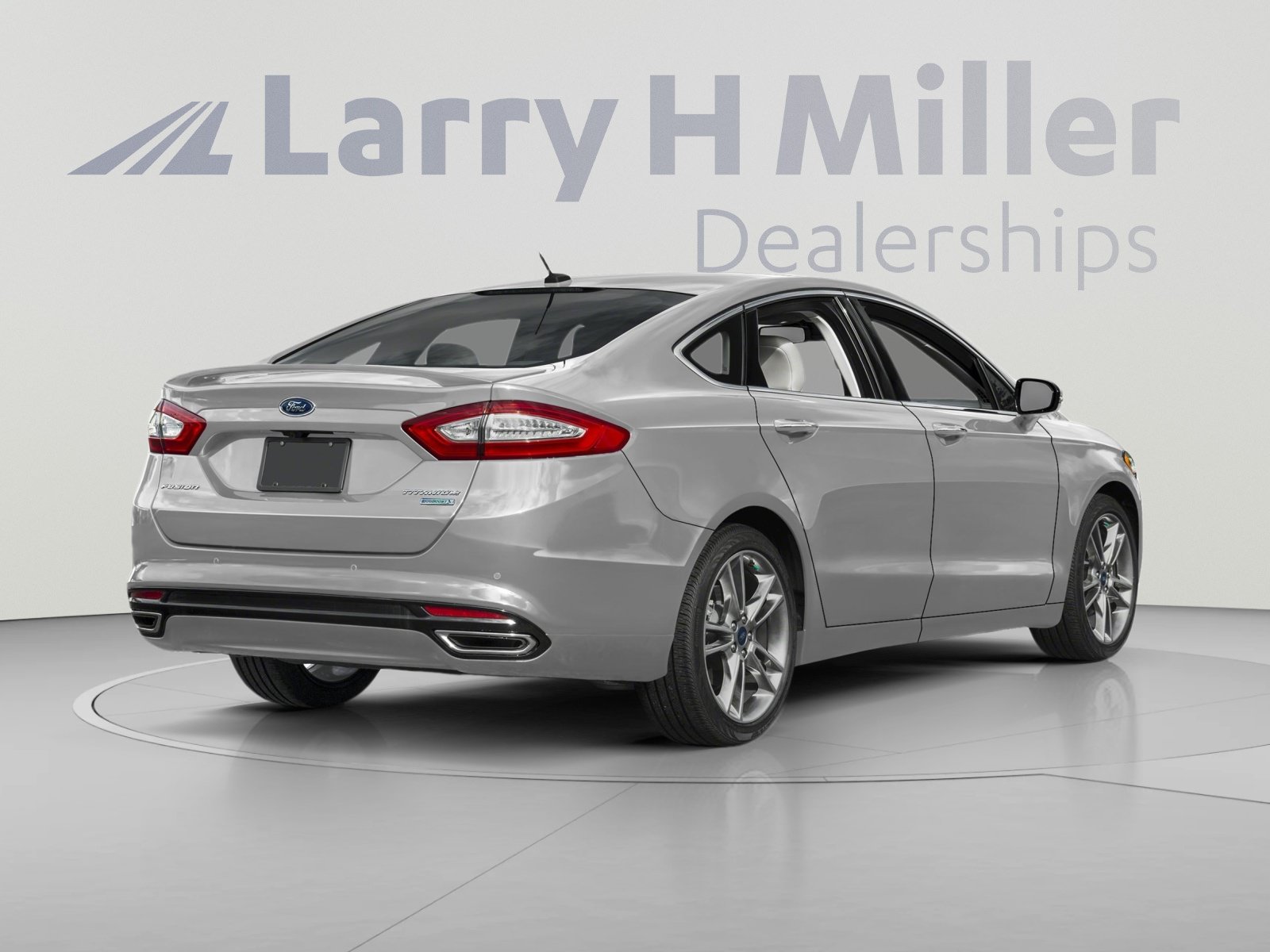 Used 2016 Ford Fusion Titanium FWD image 2