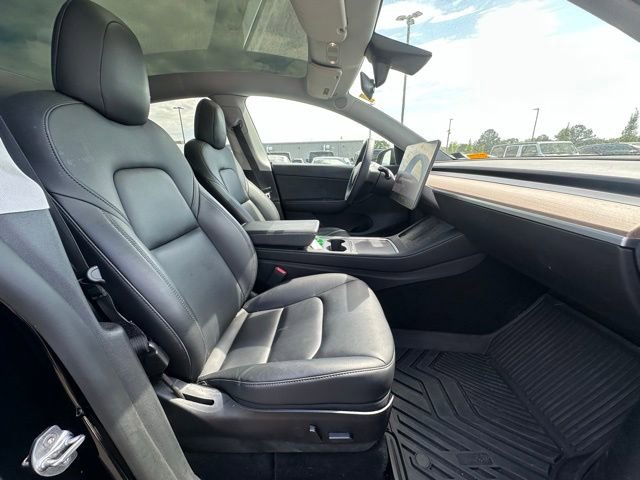 Used 2021 Tesla Model Y Long Range AWD/4WD image 28