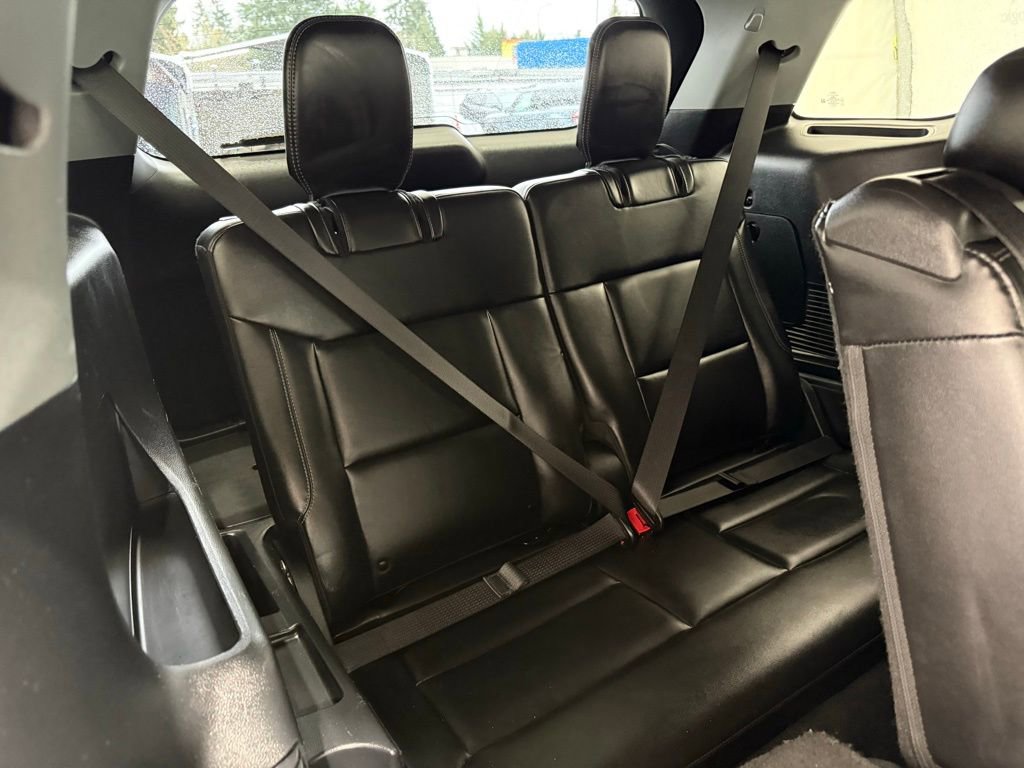 Used 2022 Ford Explorer XLT w/ Equipment Group 202A image 30