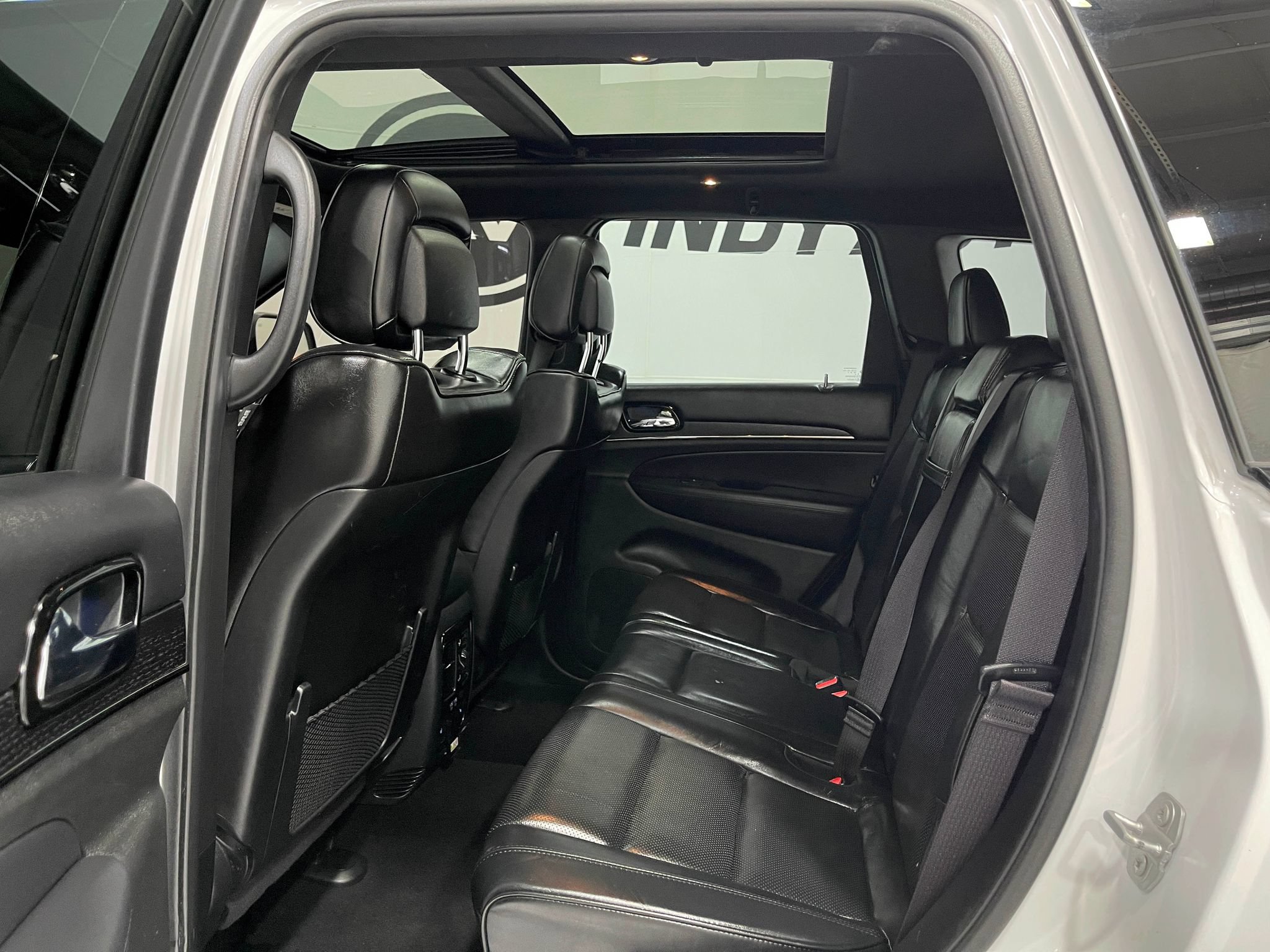 Used 2020 Jeep Grand Cherokee High Altitude AWD/4WD image 30
