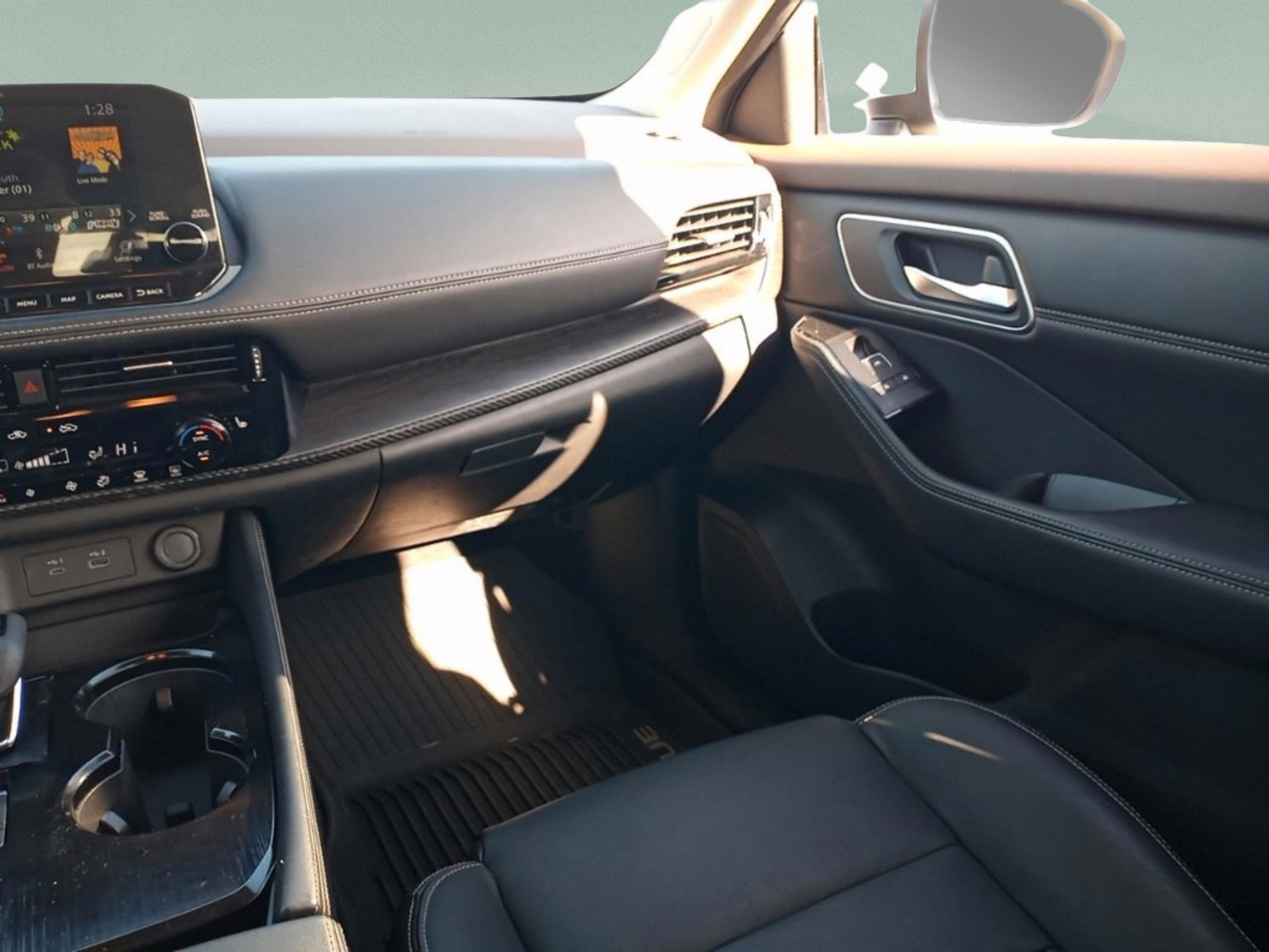 Used 2021 Nissan Rogue SL w/ Premium Package image 24