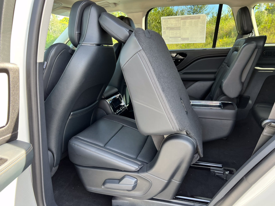 New 2027 Lincoln Aviator Reserve AWD/4WD image 6