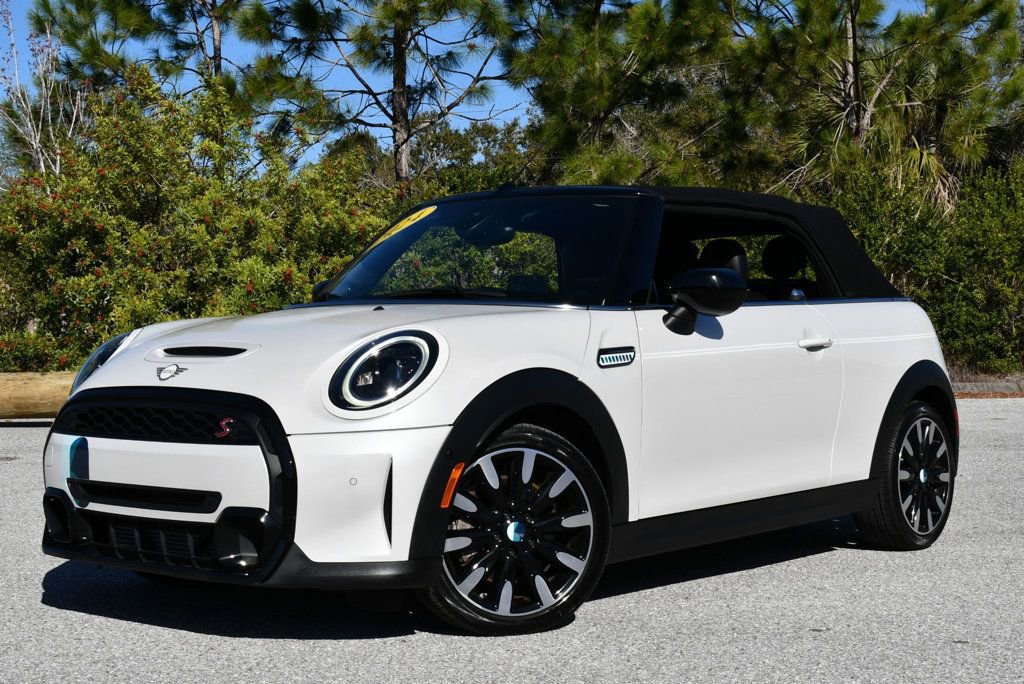 Used 2024 MINI Cooper S w/ Seaside Edition image 30