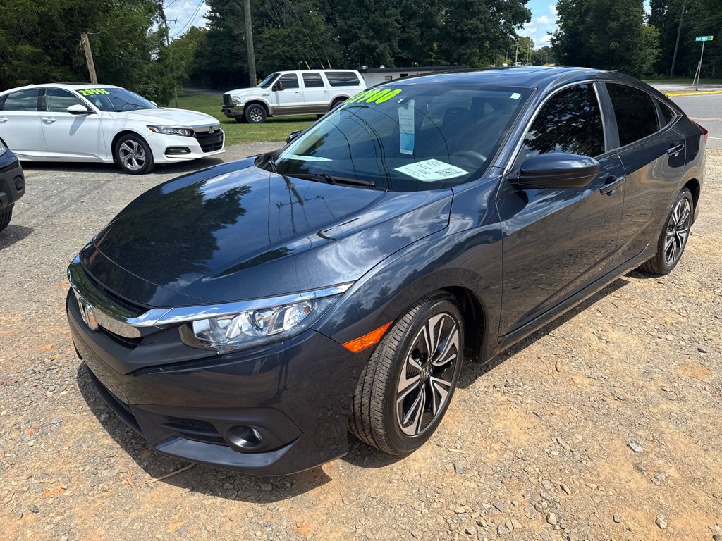 Used 2018 Honda Civic EX-T image 2