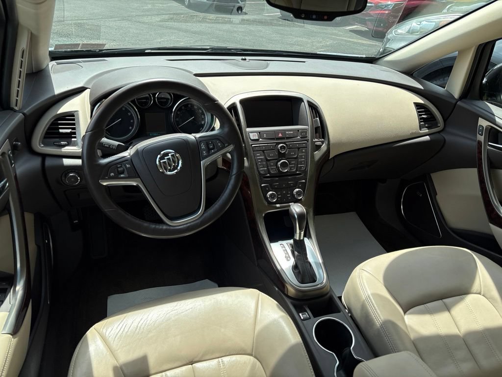 Used 2013 Buick Verano Leather FWD image 10