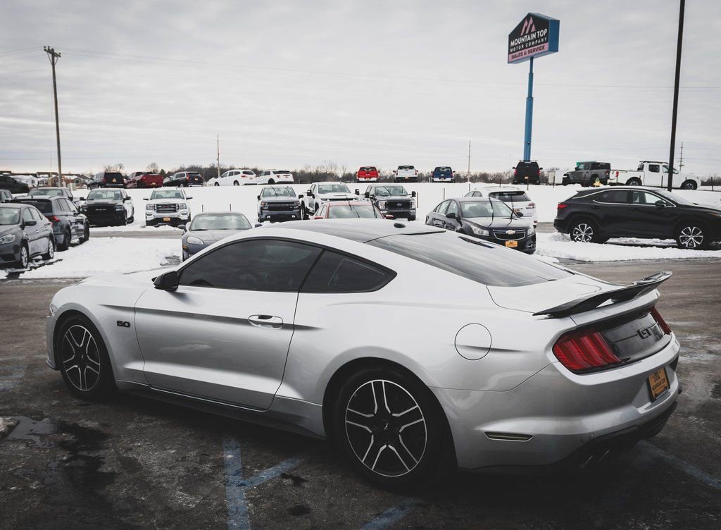 Used 2018 Ford Mustang GT Premium image 31