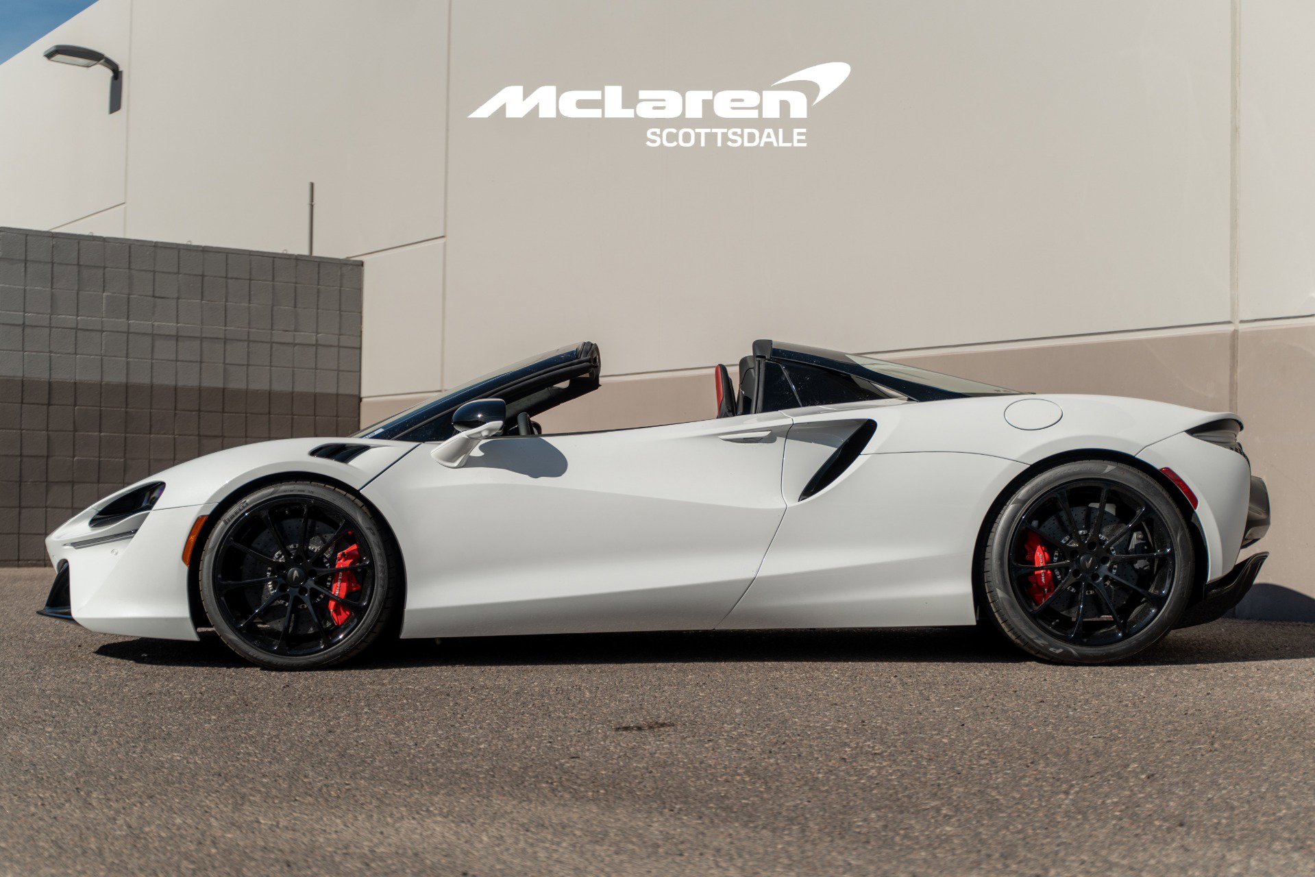 New 2026 McLaren Artura Spider image 4