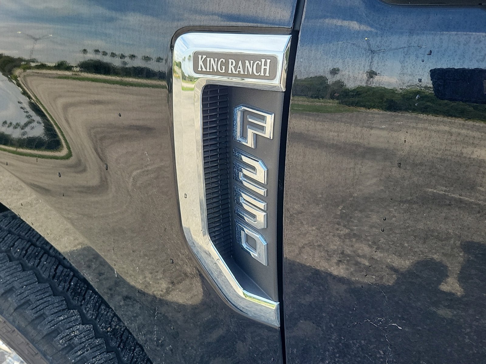 Used 2019 Ford F250 King Ranch w/ King Ranch Ultimate Package AWD/4WD image 13