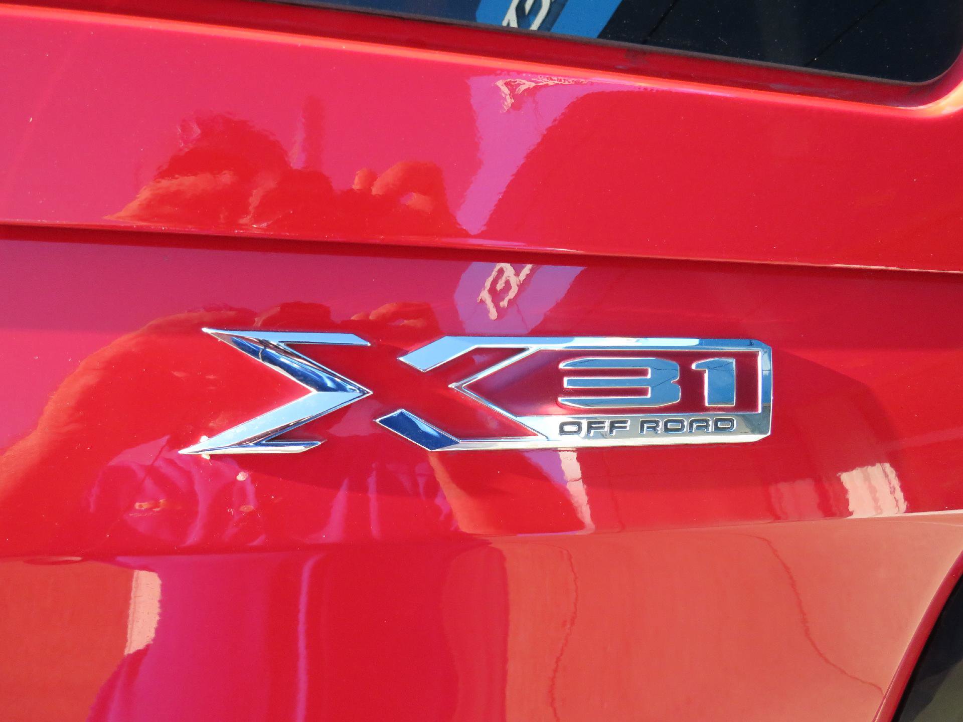 Used 2020 GMC Sierra 1500 SLT w/ SLT Premium Plus Package image 13