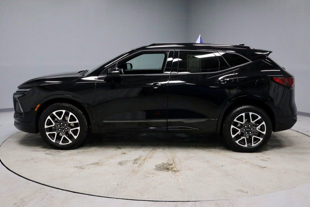 Used 2025 Chevrolet Blazer RS image 9