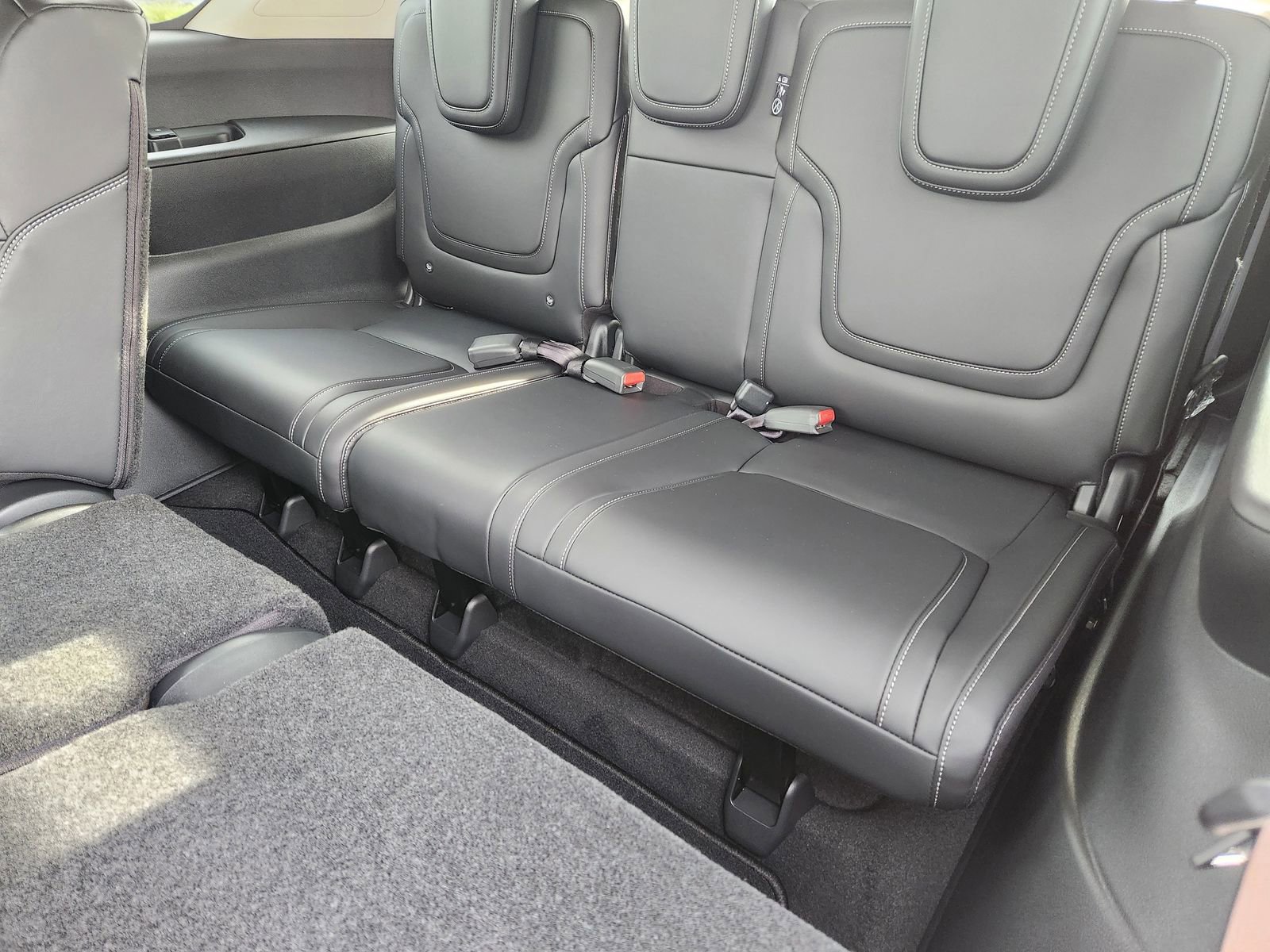 New 2026 Nissan Armada SV image 26
