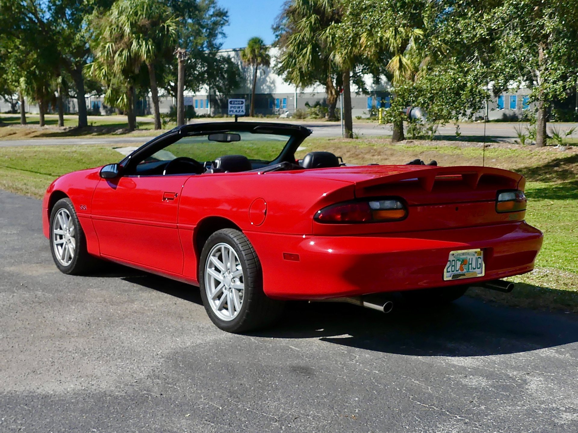 Used 2000 Chevrolet Camaro Z28 w/ SS Performance/Appearance Pkg image 17