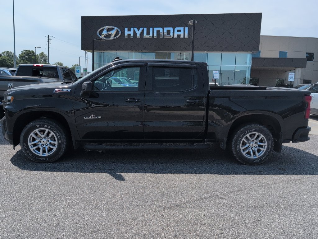 Used 2019 Chevrolet Silverado 1500 RST w/ True North Edition AWD/4WD image 9