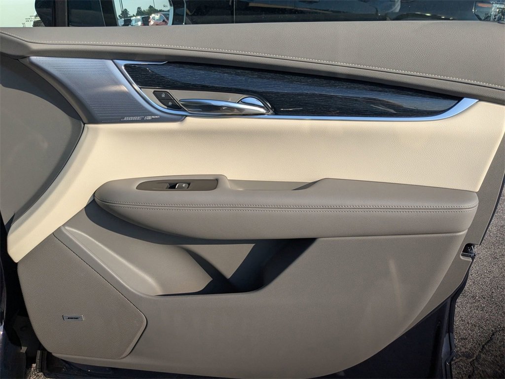New 2025 Cadillac XT6 Premium Luxury w/ Technology Package image 27