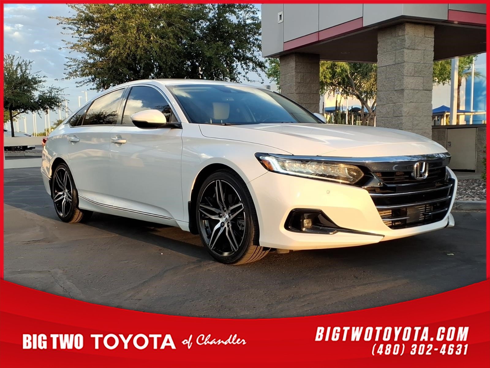 Used 2022 Honda Accord Touring image 1