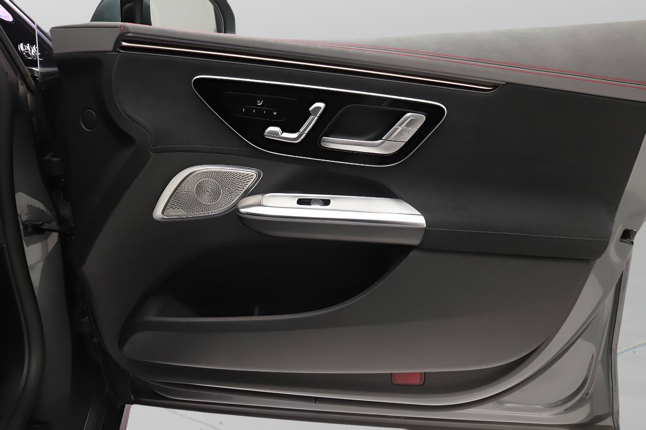 Certified 2023 Mercedes-Benz EQE AMG 4MATIC Sedan image 20