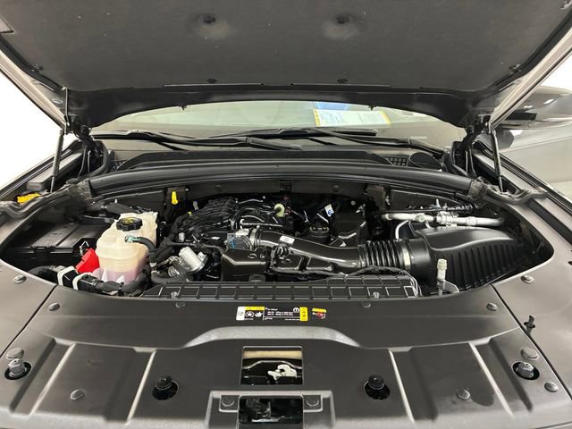 Used 2025 Jeep Grand Cherokee Altitude AWD/4WD image 11