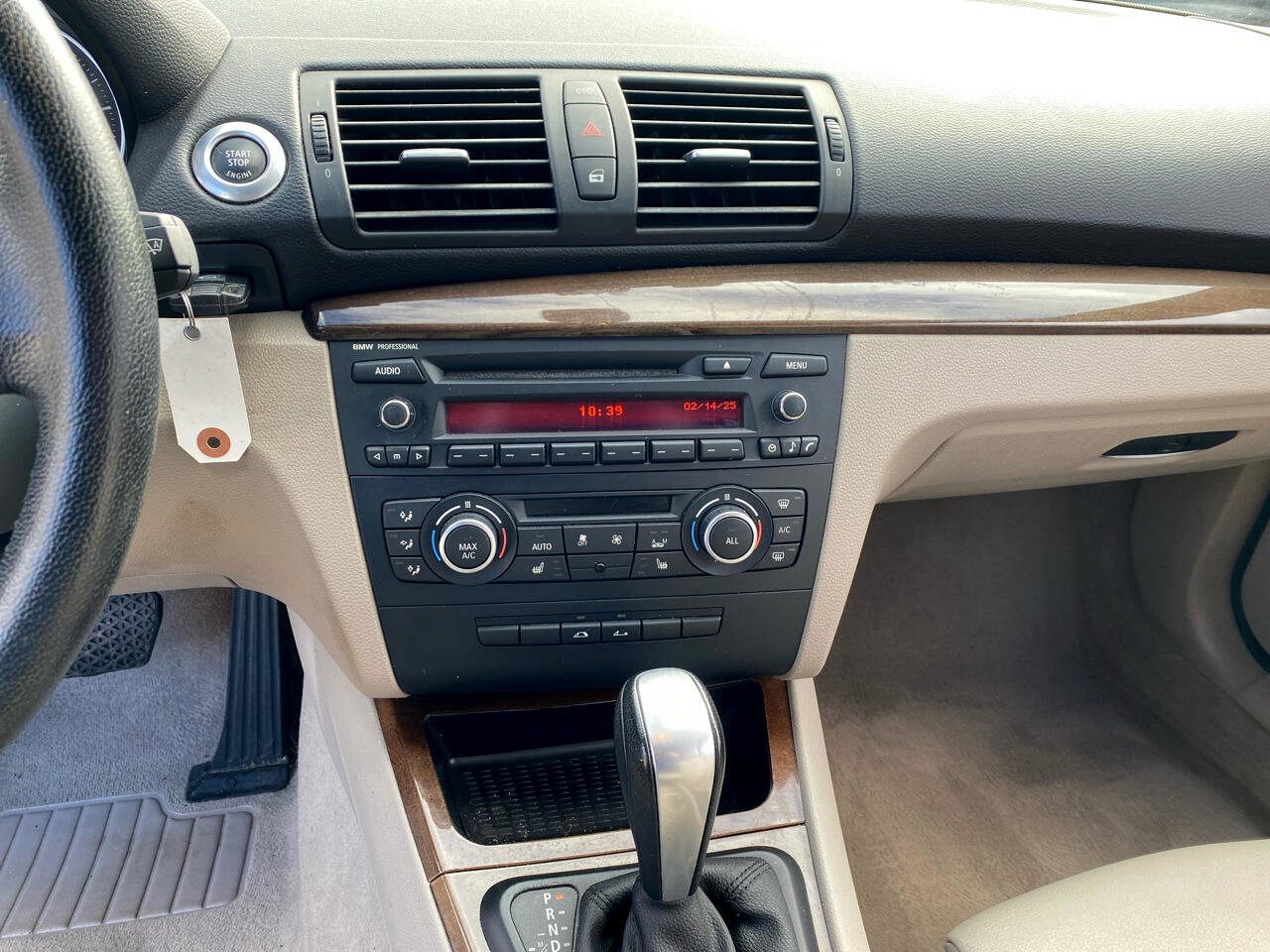 Used 2010 BMW 128i Convertible w/ Premium Pkg image 11