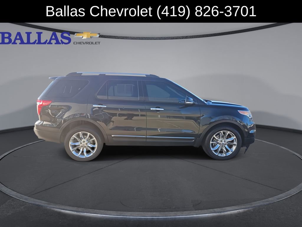 Used 2014 Ford Explorer XLT w/ Equipment Group 202A image 9