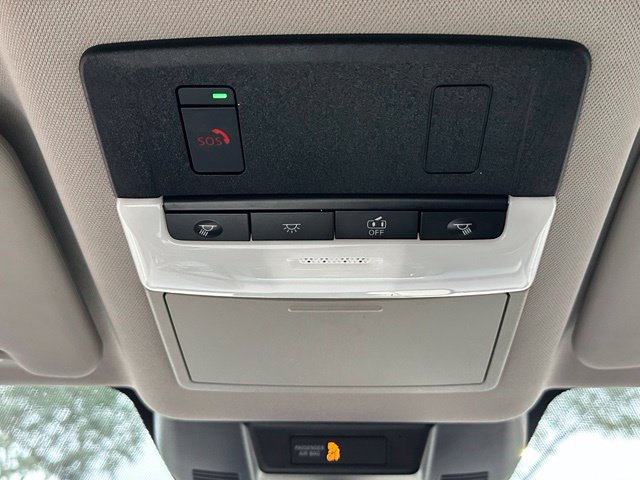 Used 2023 Nissan Rogue SV AWD/4WD image 33