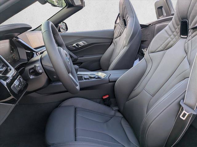 New 2026 BMW Z4 M40i w/ Premium Package RWD image 4