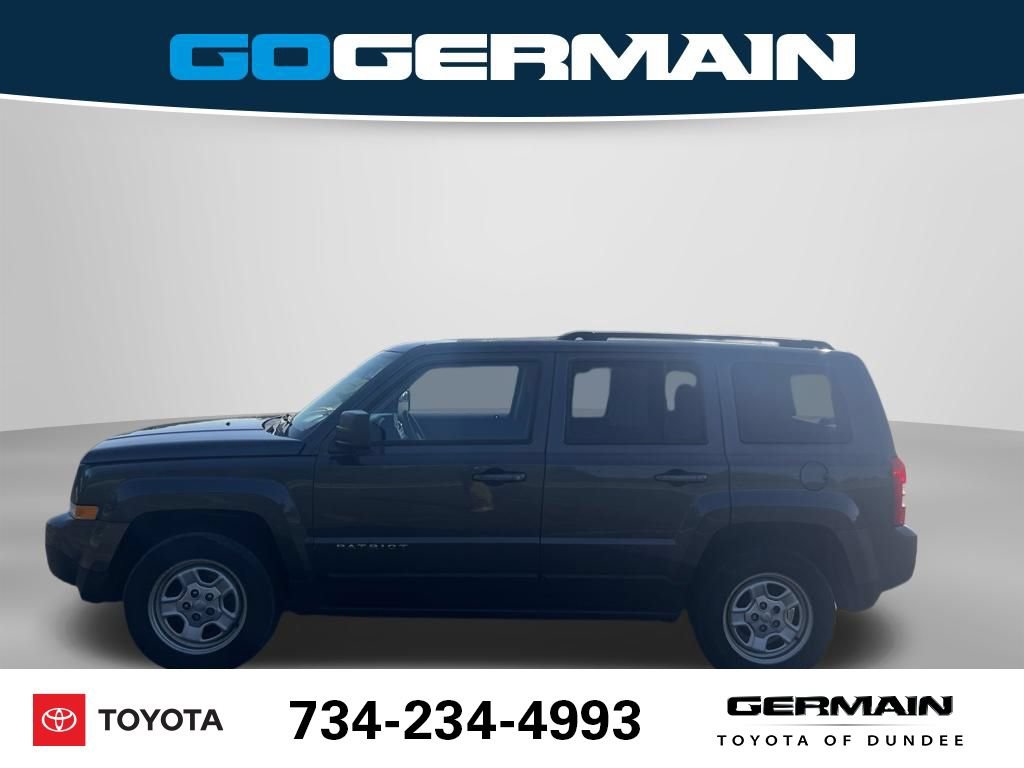 Used 2017 Jeep Patriot Sport w/ Power Value Group FWD image 11