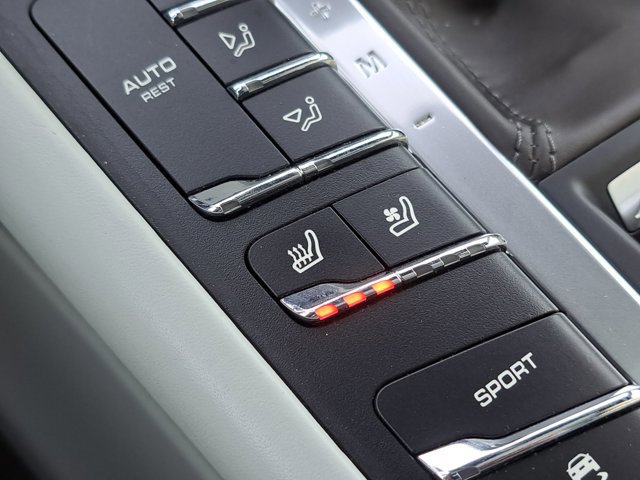 Certified 2016 Porsche Macan S image 33